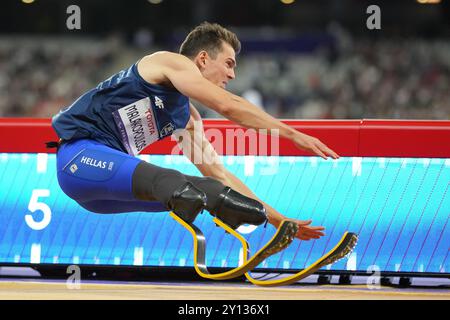 Saint-Denis, France. 4 septembre 2024. MALAKOPOULOS Stylianos (GRE) Athlétisme : finale masculine de saut en longueur T64 lors des Jeux paralympiques de Paris 2024 au stade de France à Saint-Denis. Crédit : AFLO SPORT/Alamy Live News Banque D'Images