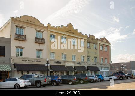 Historic Georgetown, Caroline du Sud, offre des magasins de détail intéressants, des cafés, des restaurants, des bars et des activités nautiques. Banque D'Images