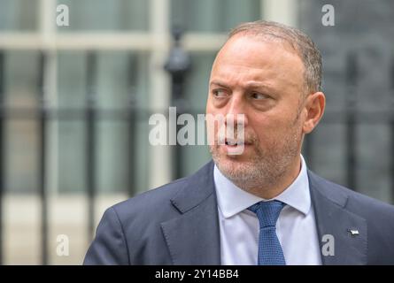 Dr Husam Zomlot - Chef de la Mission palestinienne au Royaume-Uni - départ du 10 Downing Street le 4 septembre 2024 Banque D'Images