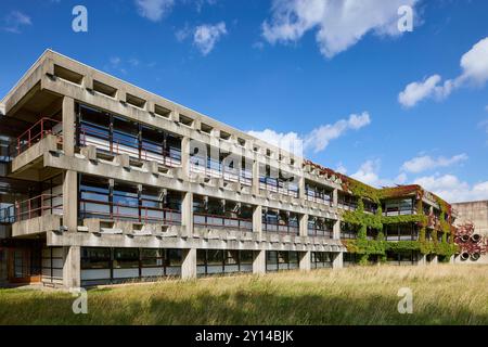 Roskilde Amtsgård, conçu par Knud Munk, 1976 ; Roskilde, Danemark Banque D'Images