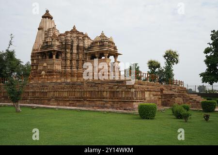 Temple Chitragupta (vers 1000-1025 EC). C'est le seul temple de Khajuraho dédié à Surya. Khajuraho Groupe de monuments. Chhatarpur, Madhya Pra Banque D'Images