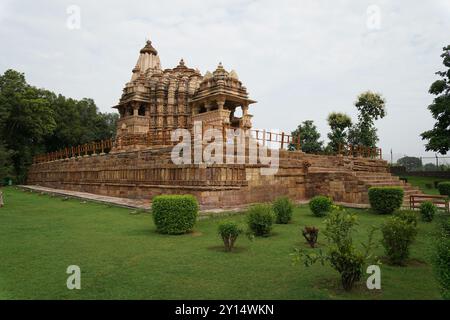 Temple Chitragupta (vers 1000-1025 EC). C'est le seul temple de Khajuraho dédié à Surya. Khajuraho Groupe de monuments. Chhatarpur, Madhya Pra Banque D'Images