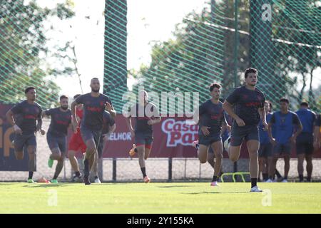 Recife, Brésil. 04th Sep, 2024. PE - RECIFE - 09/04/2024 - SPORT, ENTRAÎNEMENT - joueurs de sport pendant l'entraînement par équipe au CT du club, ce mercredi (4). L'équipe se prépare à affronter Avai dans le championnat brésilien de série B 2024. Photo : Marlon Costa/AGIF crédit : AGIF/Alamy Live News Banque D'Images