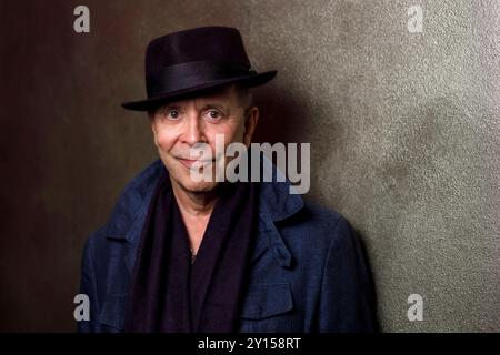 Regisseur Barry Alexander Brown BEI einem exklusiven Photoshooting im Rahmen der Kinotour zum Kinofilm son of the South in der Residenz Astor film Lounge. Köln, 27.08.2021 NRW Deutschland *** le réalisateur Barry Alexander Brown lors d'une séance photo exclusive dans le cadre de la tournée cinématographique du film son of the South au Residenz Astor film Lounge Cologne, 27 08 2021 NRW Allemagne Copyright : xChristophxHardtx Banque D'Images