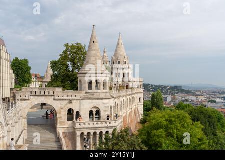 Bastion des pêcheurs sur la colline du château à Budapest, Hongrie. Banque D'Images