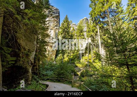 La ville rocheuse d'Adrspach Weckelsdorf dans les montagnes de Braunau Banque D'Images