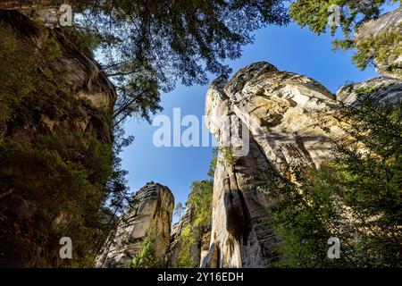 La ville rocheuse d'Adrspach Weckelsdorf dans les montagnes de Braunau Banque D'Images