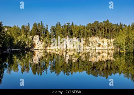 La ville rocheuse d'Adrspach Weckelsdorf dans les montagnes de Braunau Banque D'Images