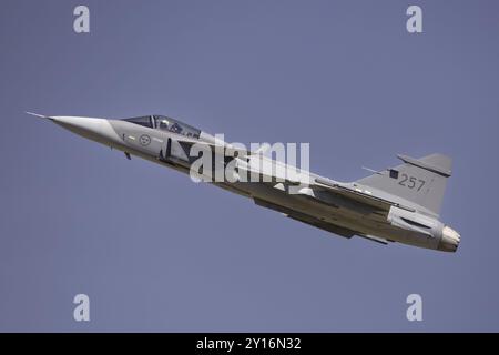 L'armée de l'air suédoise SAAB Gripen au International Air Tattoo 2024. Banque D'Images