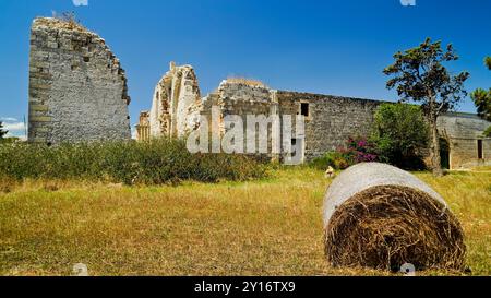 Abbaye de San Nicola di Casole, vestiges de l'ancien couvent. Otrante, Pouilles, Italie Banque D'Images