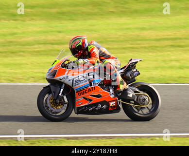 BSB Cadwell Park Supersport Banque D'Images