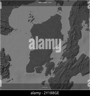Muna Island, dans la mer de Banda, appartenant à l'Indonésie, a été recadrée au carré sur une carte d'altitude à deux niveaux Banque D'Images