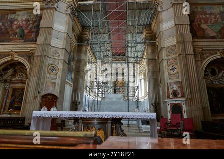 Mantoue, Italie - 19 juin 2024 - intérieur de la cathédrale Saint-Pierre l'Apôtre à Mantoue Banque D'Images