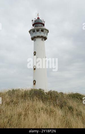 Egmond aan Zee , pays-Bas. 13 août 2018. Phare de Van Speijk, repère de la ville. Banque D'Images