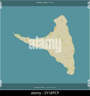 Île d'Anjouan dans le canal du Mozambique, appartenant aux Comores, coupée en carré sur une carte topographique de style humanitaire OSM Banque D'Images