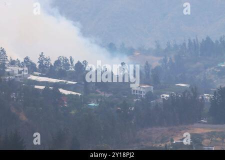 INCENDIE DE LA VALLÉE DE TUMBACO Quito, jeudi 5 septembre 2024 incendie dans la vallée de Tumbaco photos API Rolando Enriquez Quito Pichincha Équateur dis INCENDIE DE LA VALLÉE DE TUMBACO b758bc95a1Fe36b93b6b57d91e4c5ea Copyright : xROLANDOxENRIQUEZx Banque D'Images