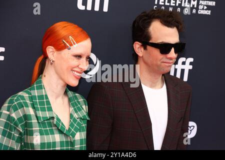 Activé. 05th Sep, 2024. Rebecca JO Dunham, Jay Baruchel aux arrivées pour LA première de LA RÉPÉTITION TRAGICALLY HIP : NO DRESS REHEARSAL au Festival international du film de Toronto (TIFF) 2025, Royal Alexandra Theatre, Toronto, ON, 5 septembre 2024. crédit : JA/Everett Collection/Alamy Live News Banque D'Images