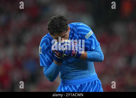 Parken, Copenhague, Danemark. 05th Sep, 2024. Gregor Kobel de Suisse fait des gestes lors d'un match de l'UEFA Nations League, Danemark vs Suisse, à Parken, Copenhague, Danemark. Ulrik Pedersen/CSM/Alamy Live News Banque D'Images