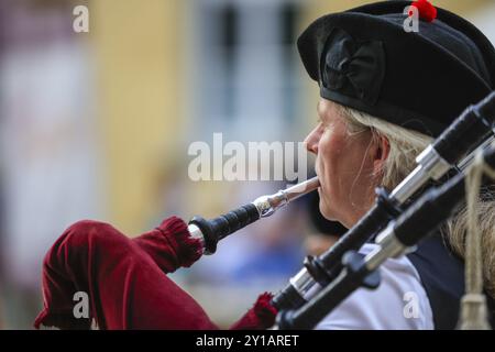 Portrait d'un cornemuse, orchestre de cornemuse, concert de pipe, Sigmaringen, Bade-Wuerttemberg, Allemagne, Europe Banque D'Images