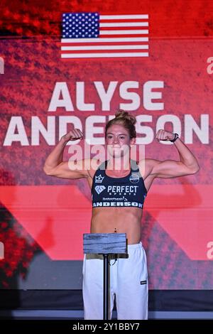 Denver, Colorado, États-Unis. 05th Sep, 2024. La chasseuse MMA, Alyse Anderson, pose lors des pesées et affrontements cérémoniels pour le Championnat One 168, à l'hôtel Sheraton de Denver, DANS LE COLORADO. Photo de Kevin Langley/Sports South Media/CSM/Alamy Live News Banque D'Images