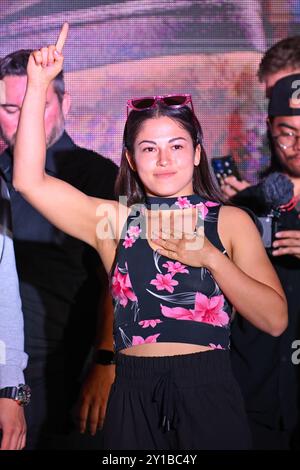 Denver, Colorado, États-Unis. 05th Sep, 2024. La chasseuse MMA, Victoria Souza, pose lors de la cérémonie de pesée et de confrontation pour le Championnat One 168, à l'hôtel Sheraton de Denver, DANS LE COLORADO. Photo de Kevin Langley/Sports South Media/CSM/Alamy Live News Banque D'Images