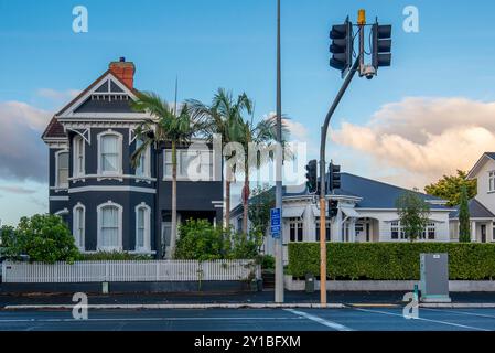 Les maisons résidentielles à Ponsonby, Auckland, Nouvelle-Zélande construites à la fin du 19ème et au début du 20ème siècle sont connues localement sous le nom de 'Villas' Banque D'Images