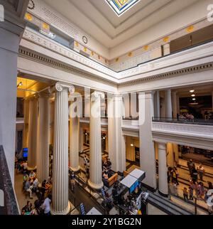 Le musée néoclassique du mémorial de guerre d'Auckland a été construit dans les années 1929 et 1950, se trouve sur Observatory Hill au-dessus d'Auckland, en Nouvelle-Zélande Banque D'Images