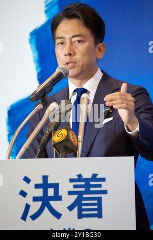 Ancien ministre japonais de l'environnement, fils de l'ancien premier ministre Junichiro Koizumi, Shinjiro Koizumi annonce qu'il se présentera à l'élection présidentielle du Parti libéral démocrate (PLD) au pouvoir lors d'une conférence de presse à Tokyo, au Japon, le 6 septembre 2024. Banque D'Images