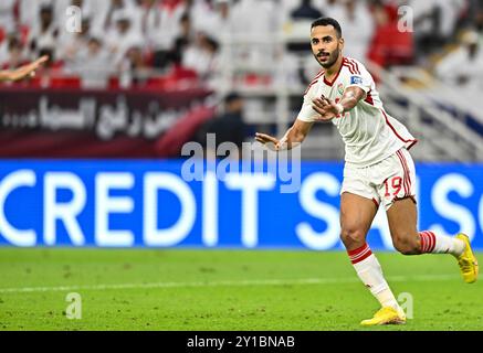 Al Rayyan, Qatar. 5 septembre 2024. Khaled Ebraheim Aldhanhani, des Émirats arabes Unis, célèbre après avoir marqué pendant le Groupe Un match de qualification pour la Coupe du monde de la FIFA 2026 entre le Qatar et les Émirats arabes Unis à Al Rayyan, Qatar, le 5 septembre 2024. Crédit : Nikku/Xinhua/Alamy Live News Banque D'Images