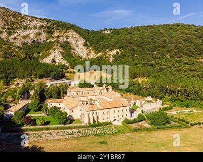 Monastère de Santa María la Real de Iranzu, XIIe - XIVe siècle, chemin de tous James (Camino de Santiago), Abárzuza, Navarre, Espagne, Europe. Banque D'Images