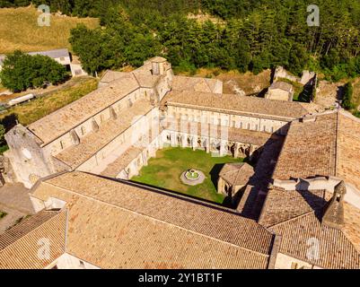 Monastère de Santa María la Real de Iranzu, XIIe - XIVe siècle, chemin de tous James (Camino de Santiago), Abárzuza, Navarre, Espagne, Europe. Banque D'Images
