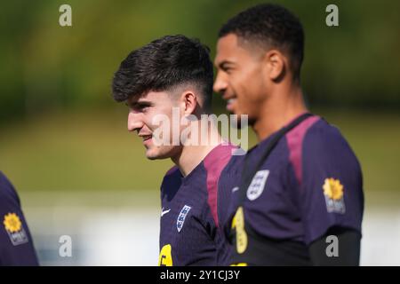 L'anglais Tino Livramento (à gauche) lors d'une séance d'entraînement à St George's Park, Burton-on-Trent. Date de la photo : vendredi 6 septembre 2024. Banque D'Images