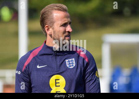 Burton upon Trent, Royaume-Uni. 06 septembre 2024. L'attaquant de l'Angleterre Harry Kane lors de la session d'entraînement de l'Angleterre avant le match de la République d'Irlande à George's Park, Burton upon Trent, Angleterre, Royaume-Uni le 6 septembre 2024 crédit : Every second Media/Alamy Live News Banque D'Images