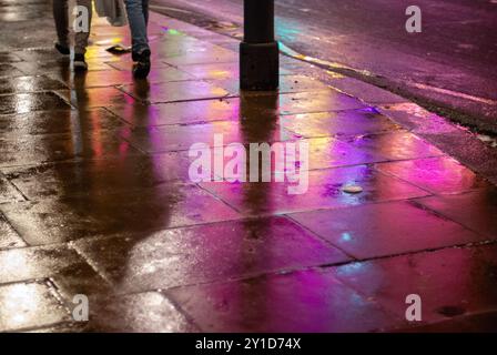 La vie urbaine sous la pluie Banque D'Images