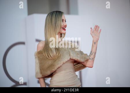 Angelina jolie assiste à un tapis rouge pour 'Maria' lors du 81e Festival international du film de Venise le 29 août 2024 à Venise, en Italie Banque D'Images