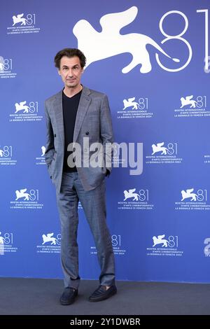 Venezia, Italie. 06 septembre 2024. Fabrizio Gifuni assiste à la photocall 'il Tempo Che ci vuole' au 81e Festival International du film de Venise le 06 septembre 2024 à Venise, Italie. (Photo de Gian Mattia D'Alberto/LaPresse) crédit : LaPresse/Alamy Live News Banque D'Images