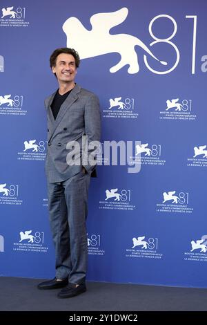 Venezia, Italie. 06 septembre 2024. Fabrizio Gifuni assiste à la photocall 'il Tempo Che ci vuole' au 81e Festival International du film de Venise le 06 septembre 2024 à Venise, Italie. (Photo de Gian Mattia D'Alberto/LaPresse) crédit : LaPresse/Alamy Live News Banque D'Images