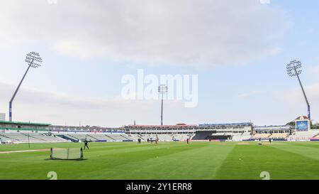 Prise à Birmingham, Royaume-Uni, le 06 septembre 2024 au Warwickshire County Cricket Club, Edgbaston. Sur la photo, le terrain est devant le match de finale Vitality Blast Quarter 2024 entre Warwickshire CCC et Gloucestershire CCC L'image est réservée à un usage éditorial - crédit à Stu Leggett via Alamy Live News Banque D'Images