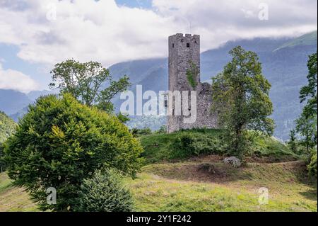 Le château “ tour Abadie' in Castet., Vallée d'Ossau, Béarn, France Banque D'Images