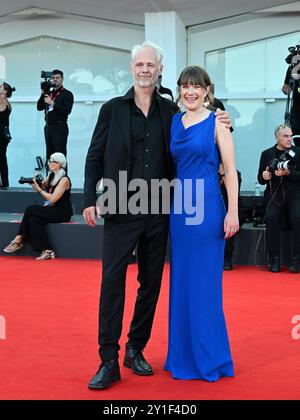 Venise, 81e Festival du film de Venise 2024 - dixième soirée. Tapis rouge du film “Kjaerlighet’ (amour)“. Sur la photo Yngve Saether, Hege Hauff Hvattum crédit : Independent photo Agency Srl/Alamy Live News Banque D'Images