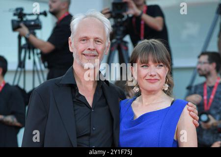 Venise, Italie. 06 septembre 2024. Yngve Saether et Hege Hauff Hvattum présents à la première de Kjaerlighet (Love) dans le cadre du 81e Festival international du film de Venise, à Venise, Italie, le 6 septembre 2024. Photo Aurore MARECHAL/ABACAPRESS. COM Credit : Abaca Press/Alamy Live News Banque D'Images