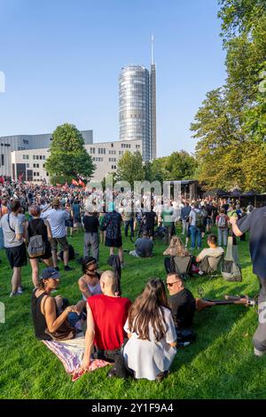 Protestations contre un soi-disant dialogue citoyen de l'AFD à la Philharmonie d'Essen, les employés du Théâtre d'Essen et de la Philharmonie ont appelé Banque D'Images