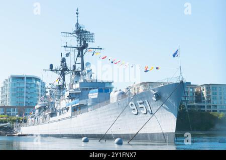 Le destroyer de classe Forrest Sherman USS Turner Joy (DD 951), un navire-musée de la guerre du Vietnam, est amarré à pierside à Bremerton, Washington, le 4 septembre 2024. Ronald Reagan fournit une force prête au combat qui protège et défend les États-Unis et soutient les alliances, les partenariats et les intérêts maritimes collectifs dans la région Indo-Pacifique. (Photo de l'US Navy par David C. fines, spécialiste des communications de masse, 2e classe) Banque D'Images