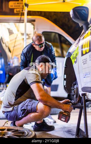 80 DACHICOURT Paul, DACHICOURT Adele, Renault Clio Rally5, ambiance lors du Rallye Mont-Blanc Morzine 2024, 6ème manche du Championnat de France des Rallyes 2024, du 6 au 9 septembre à Morzine Banque D'Images