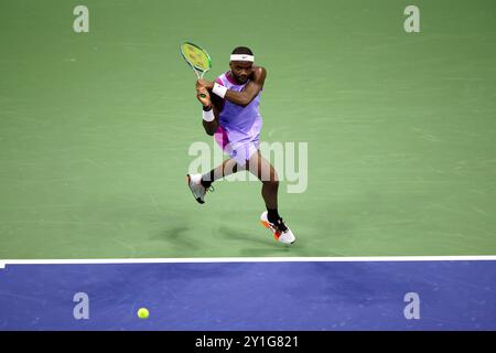 Flushing Meadows, US Open : Frances Tiafoe, États-Unis. 06 septembre 2024. Lors de son match de demi-finale contre Taylor Fritz à l'US Open aujourd'hui. Crédit : Adam Stoltman/Alamy Live News Banque D'Images