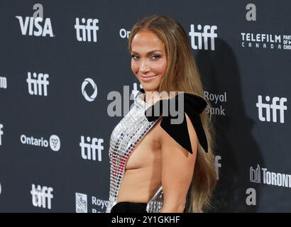 Toronto, Canada. 06 septembre 2024. Jennifer Lopez assiste à la première de « Unstoppable » lors du Festival international du film de Toronto 2024 au Roy Thomson Hall le 6 septembre 2024 à Toronto, en Ontario. Crédit : Imagespace/Alamy Live News Banque D'Images