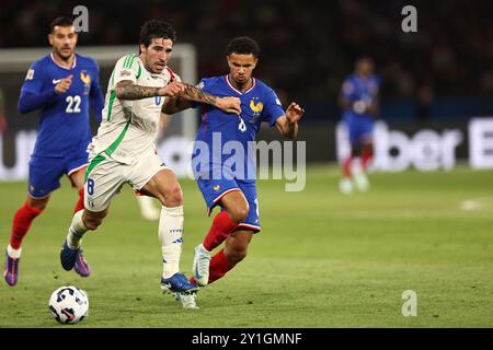 Sandro TONALi (Italie)Warren Zaïre-Emery (France) lors du match UEFA 'Nations League 2024-2025' entre France 1-3 Italie au stade Paris des Princes le 06 septembre 2024 à Paris, France. Crédit : Maurizio Borsari/AFLO/Alamy Live News Banque D'Images