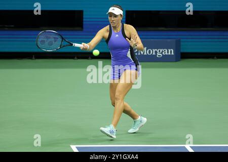 New York, Etats-Unis. 06 septembre 2024. Jessica Pegula des États-Unis pendant le jour 11 du tournoi de tennis du Grand Chelem 2024 US Open le 5 septembre 2024 au USTA Billie Jean King National Tennis Center à New York, États-Unis - photo Jean Catuffe/DPPI crédit : DPPI Media/Alamy Live News Banque D'Images