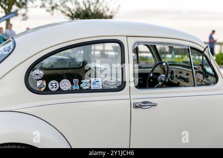 Une Volkswagen Beetle classique exposée lors d'un salon de voitures classiques à North Beach, Maryland Banque D'Images