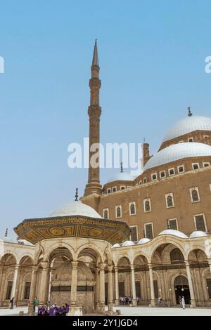 La mosquée Mohamed Ali ou la mosquée d'Albâtre, la citadelle du Caire ou la citadelle de Saladin, le Caire, Egypte. Cour. Banque D'Images